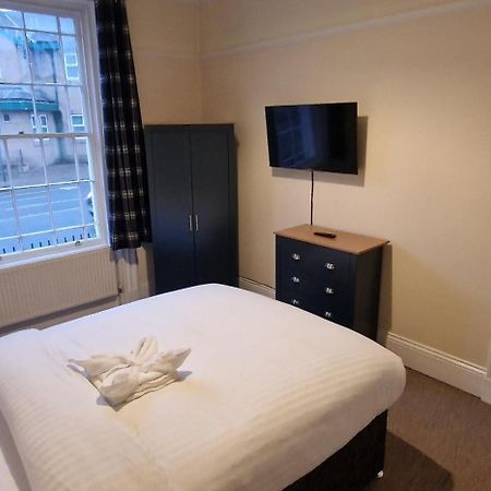 Self Check In Rooms Central Wakefield Exterior photo